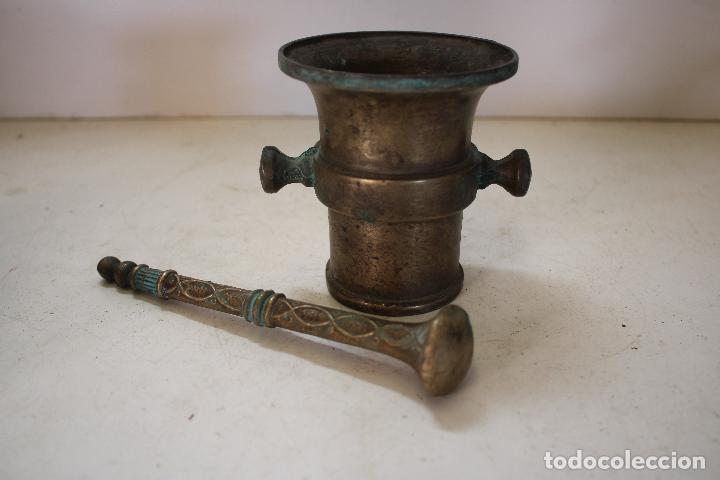 Antig&uuml;edades: antiguo almirez de bronce - Foto 1