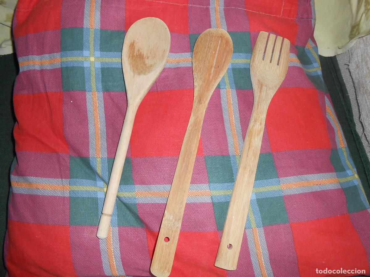 Antig&uuml;edades: Cubiertos de madera - Foto 1