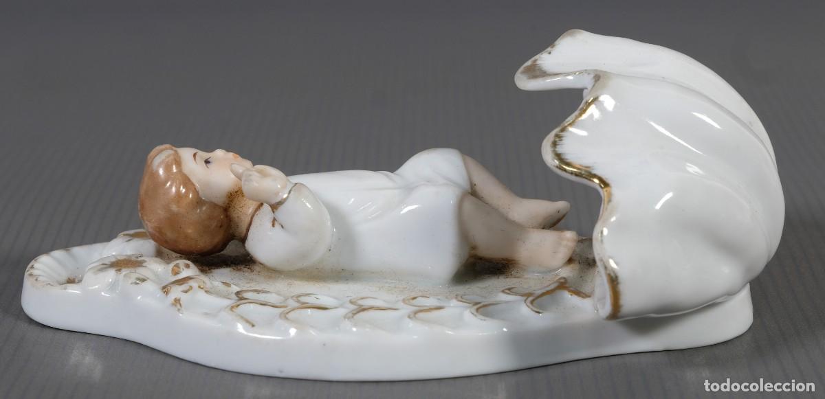 Antig&uuml;edades: Benditeras en porcelana representando ni&ntilde;os - Foto 3