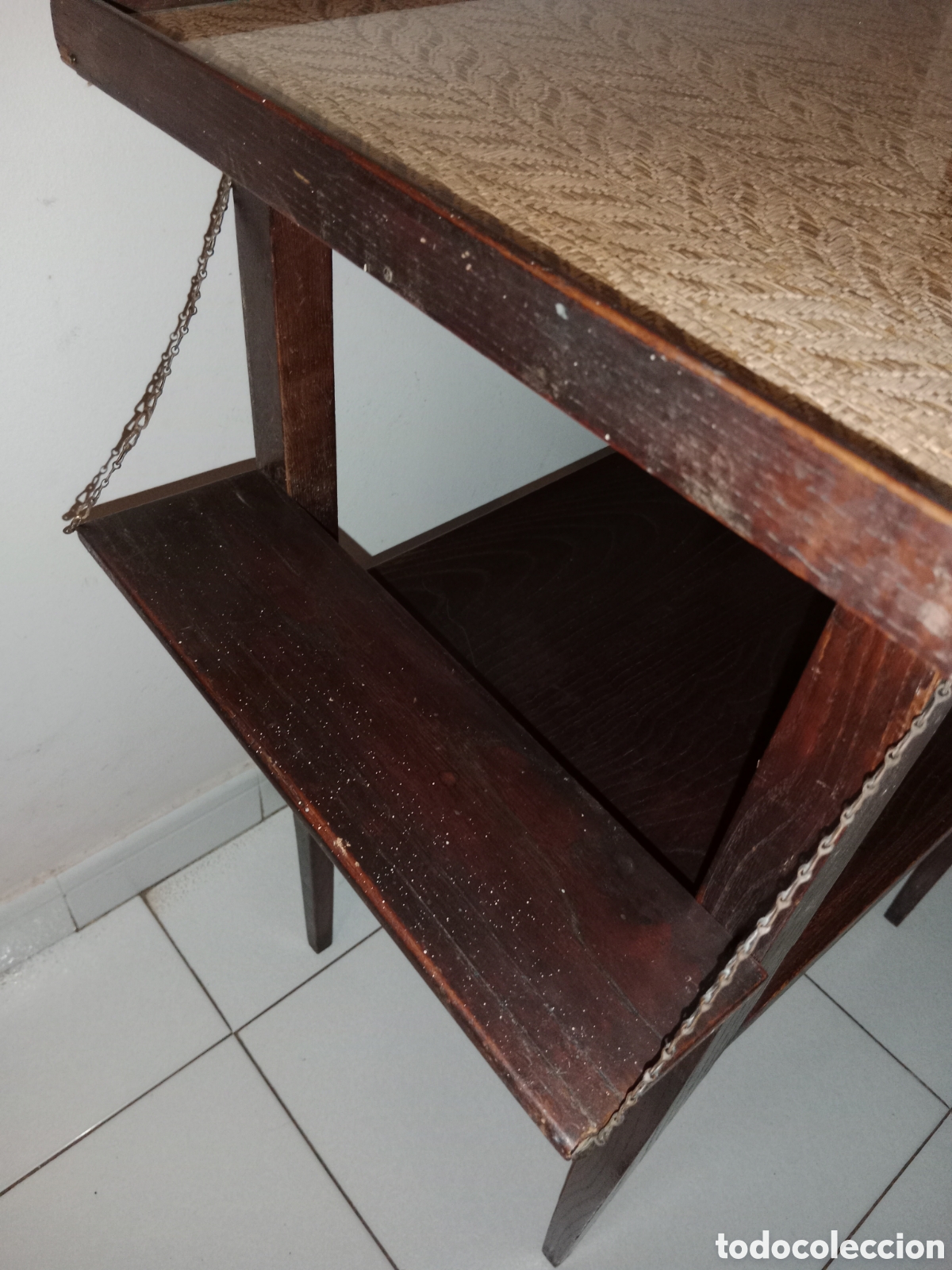 Antig&uuml;edades: Mesa auxiliar modernista - Foto 5