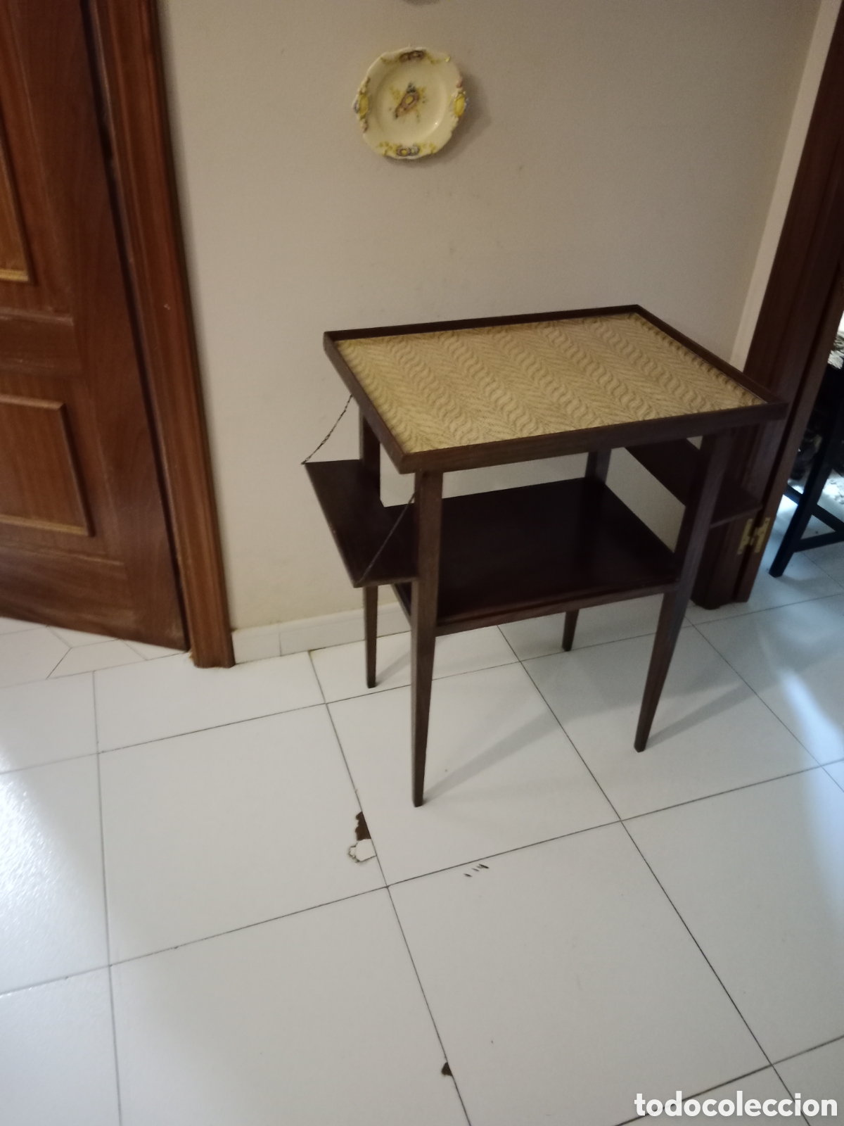 Antig&uuml;edades: Mesa auxiliar modernista - Foto 7