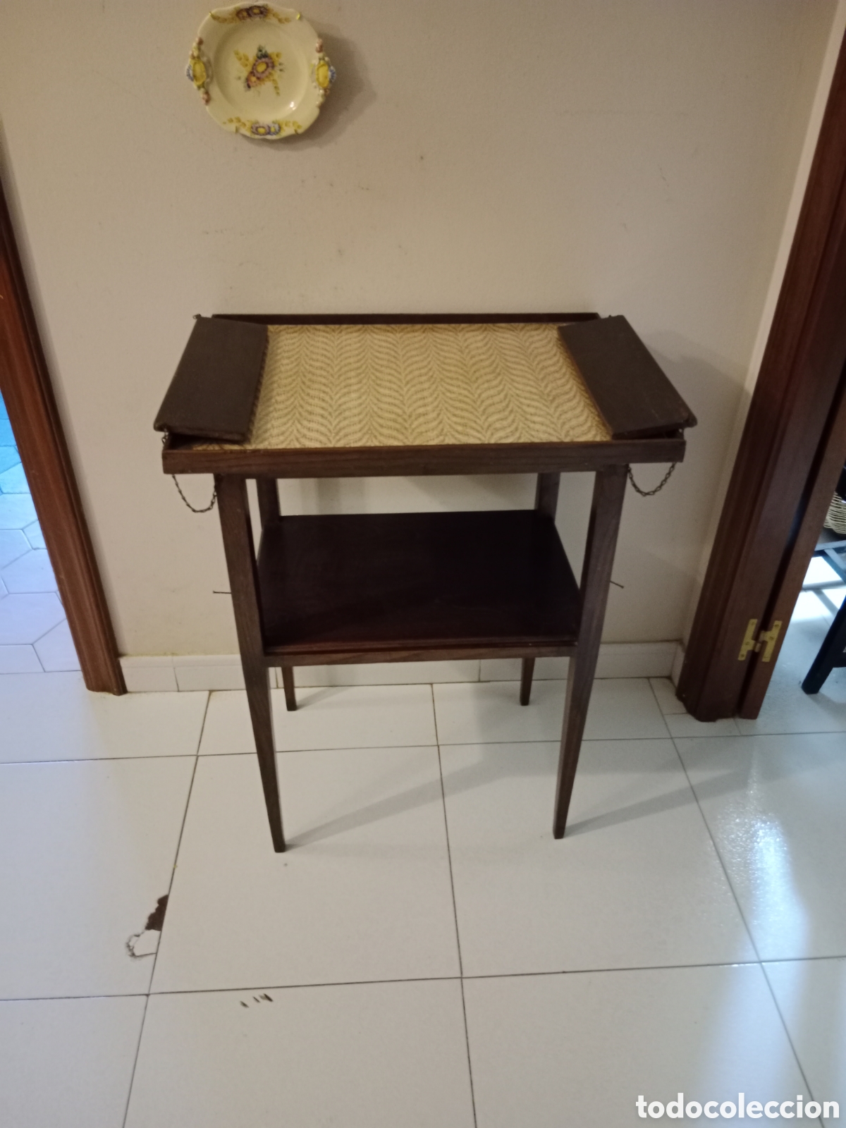 Antig&uuml;edades: Mesa auxiliar modernista - Foto 8