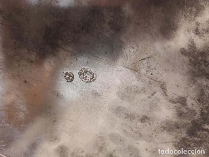 Antig&uuml;edades: bandeja de esta&ntilde;o - Foto 3