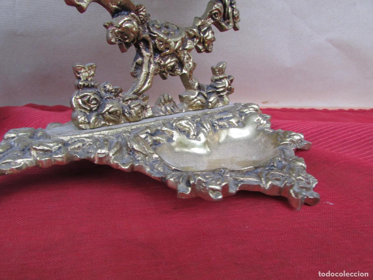Antig&uuml;edades: Espejo de tocador. Bronce y cristal biselado. Antiguo. Polvera en la base - Foto 8