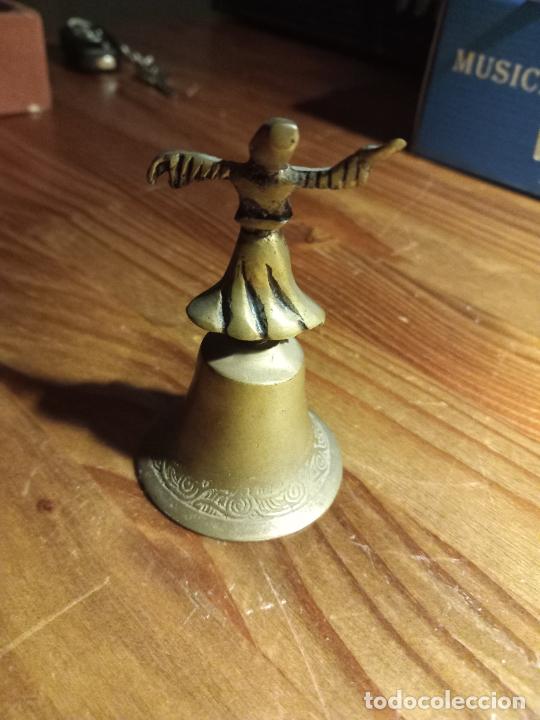 Antig&uuml;edades: Campanilla de bronce Derviche Danzar&iacute;, Sufi. - Foto 3