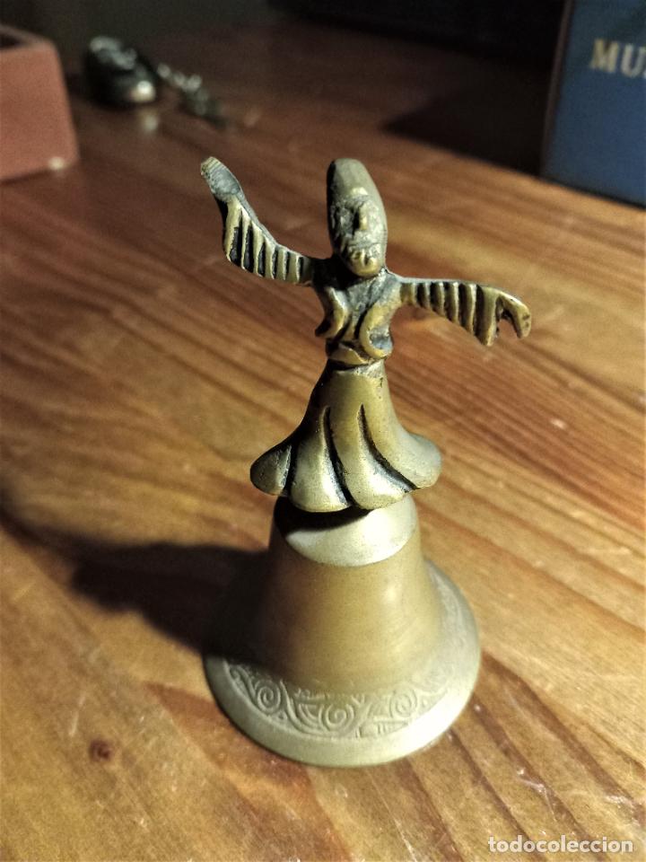 Antig&uuml;edades: Campanilla de bronce Derviche Danzar&iacute;, Sufi. - Foto 1