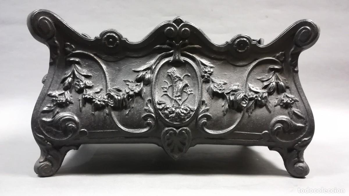 Antig&uuml;edades: JARDINERA DE HIERRO FUNDIDO FRANCESA - Foto 1
