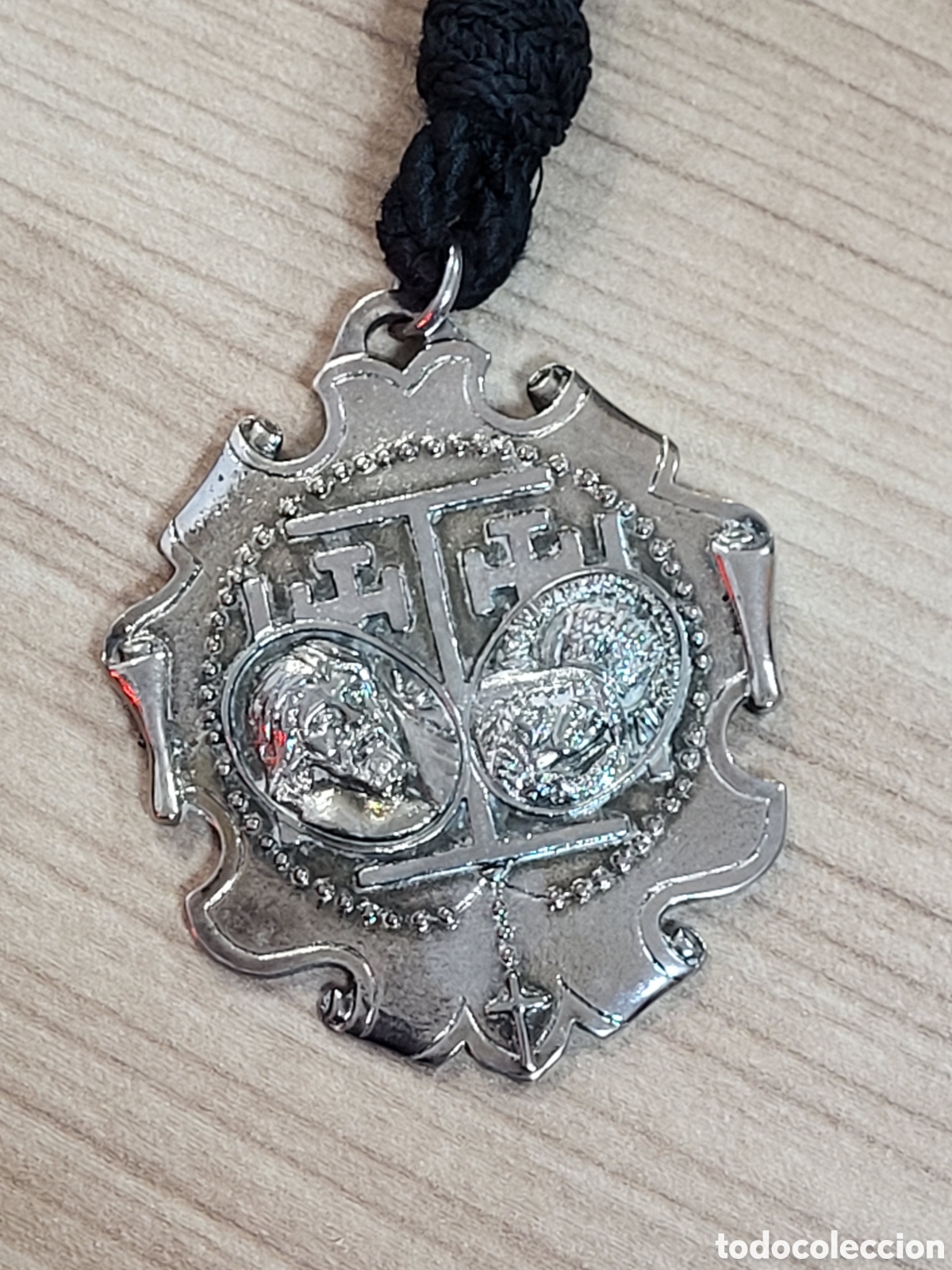 Antig&uuml;edades: MEDALLA COFRADE SANTO SEPULCRO Y SOLEDAD - Foto 2