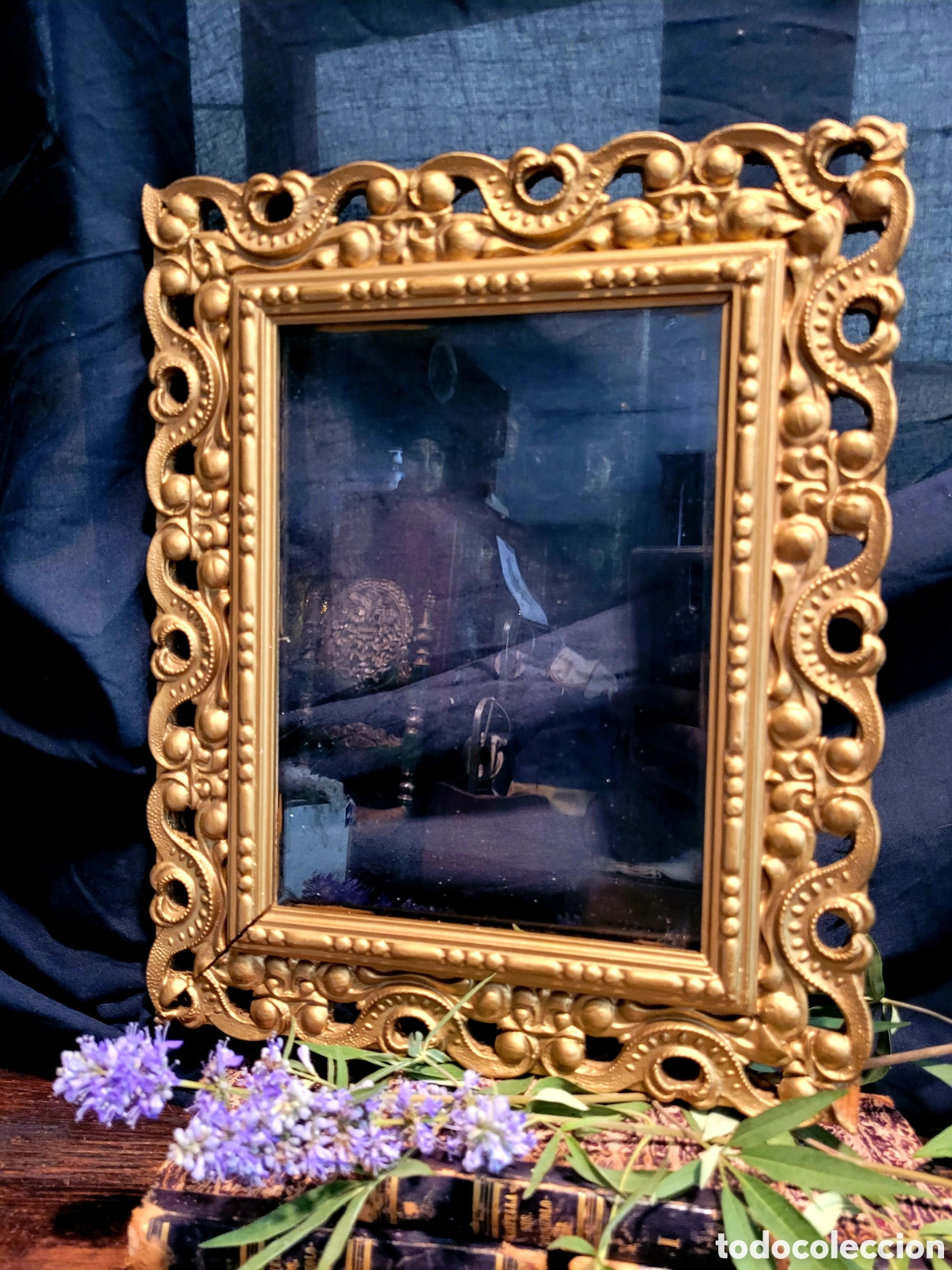 Antig&uuml;edades: ANTIGUO MARCO DE MADERA DORADA - Foto 1