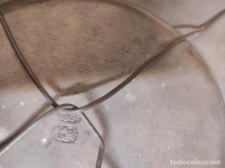 Antig&uuml;edades: plato de esta&ntilde;o - Foto 2