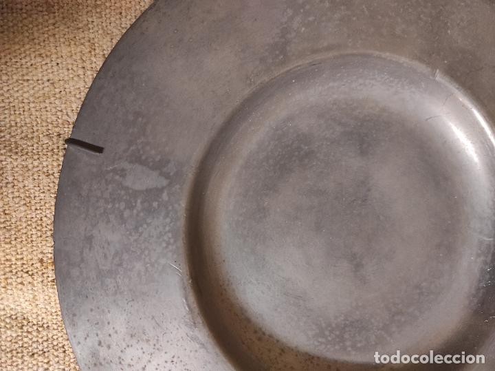 Antig&uuml;edades: plato de esta&ntilde;o - Foto 3