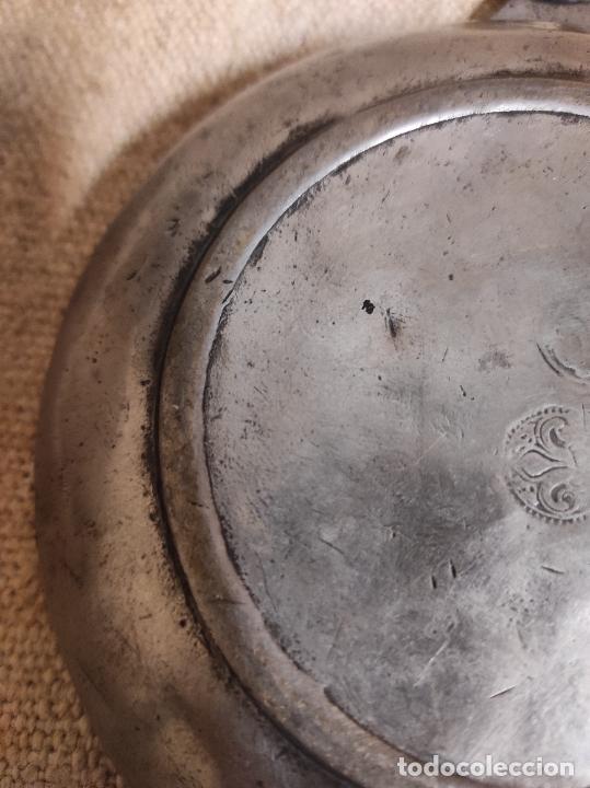 Antig&uuml;edades: plato de esta&ntilde;o - Foto 2