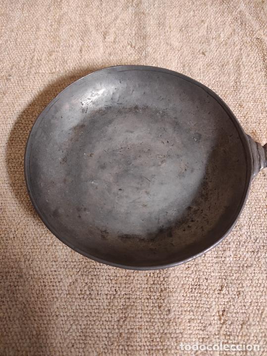 Antig&uuml;edades: plato de esta&ntilde;o - Foto 3