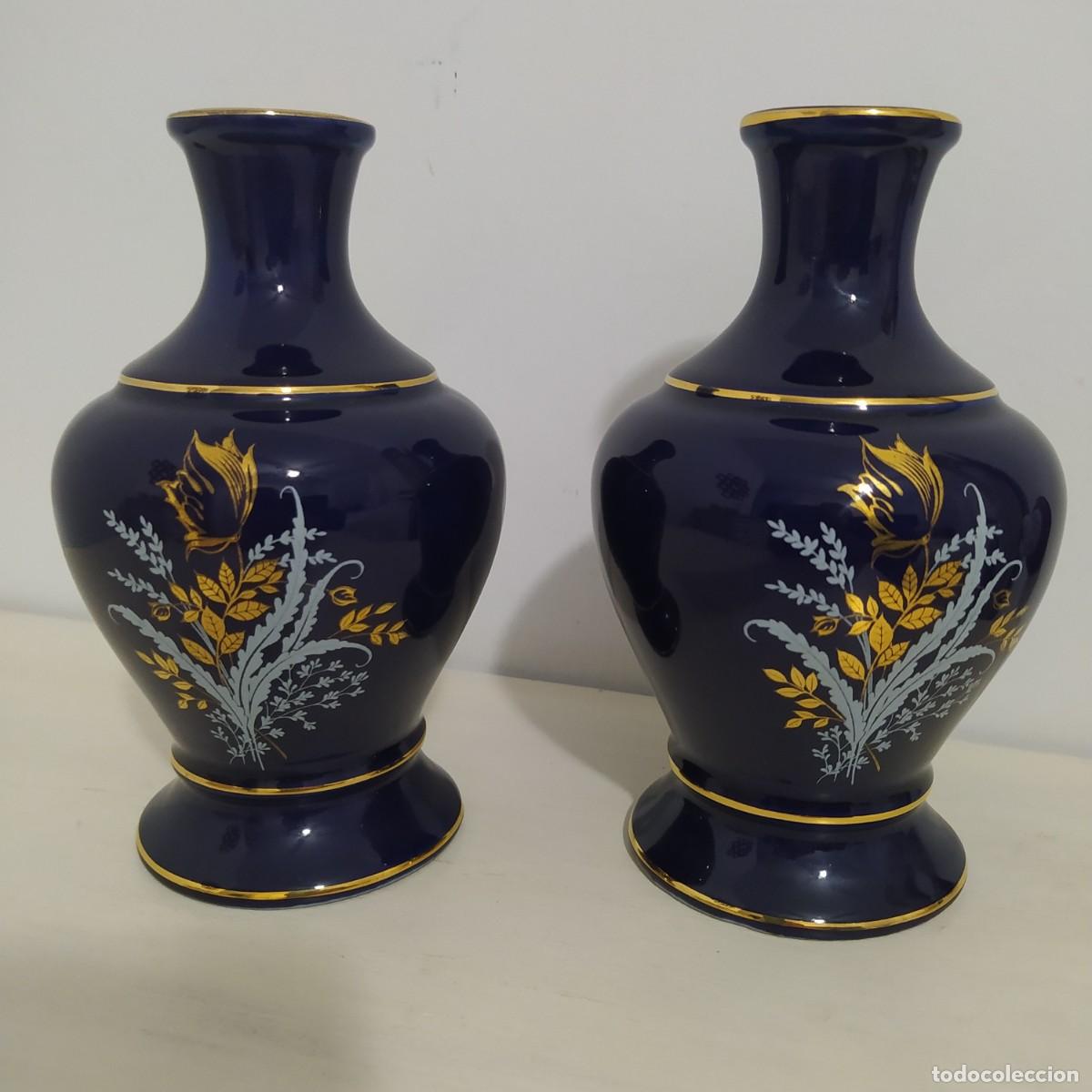 Antig&uuml;edades: Pareja de jarrones de porcelana - Foto 3