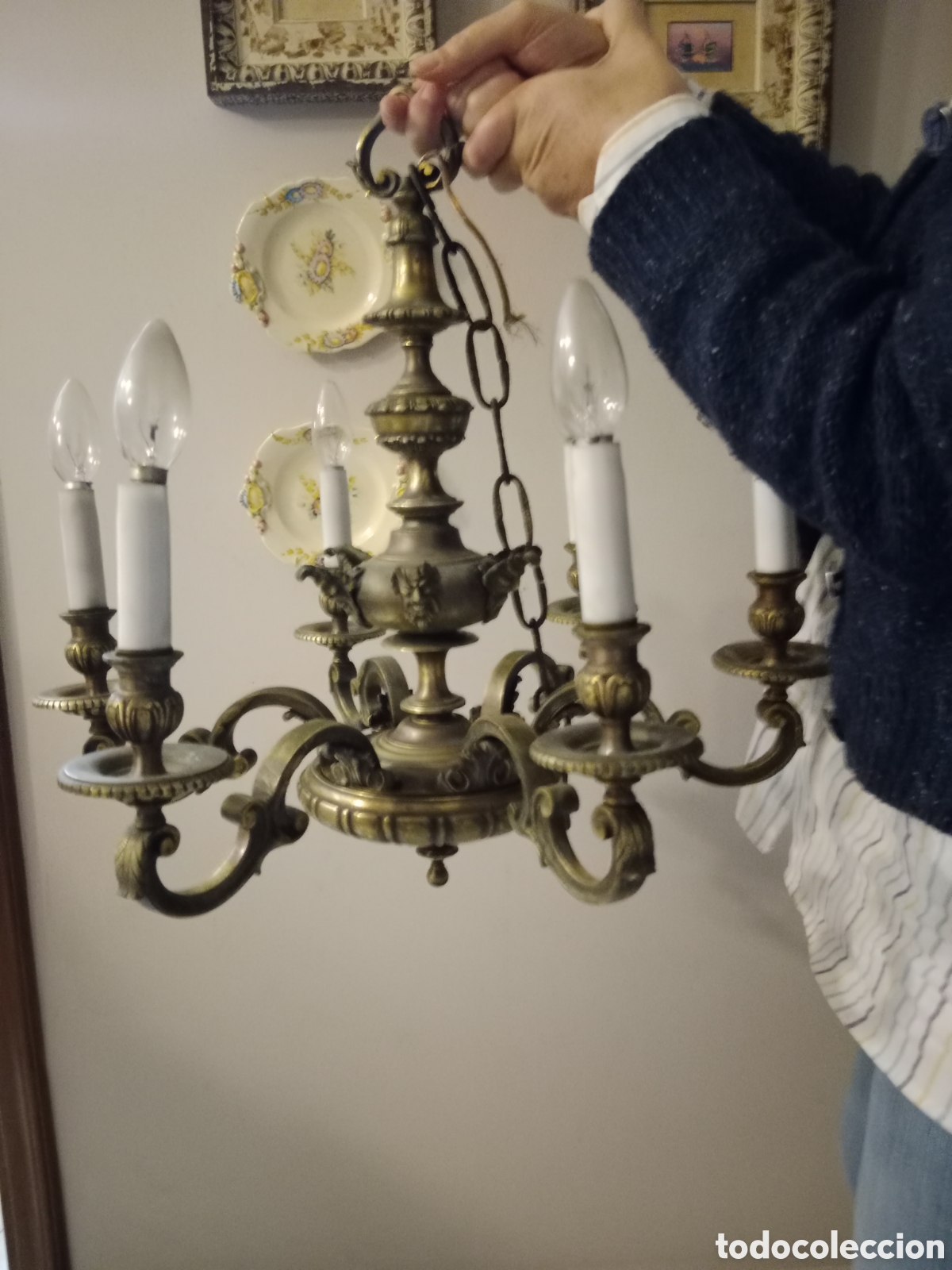 Antig&uuml;edades: Lampara de bronce de 6 brazos - Foto 3