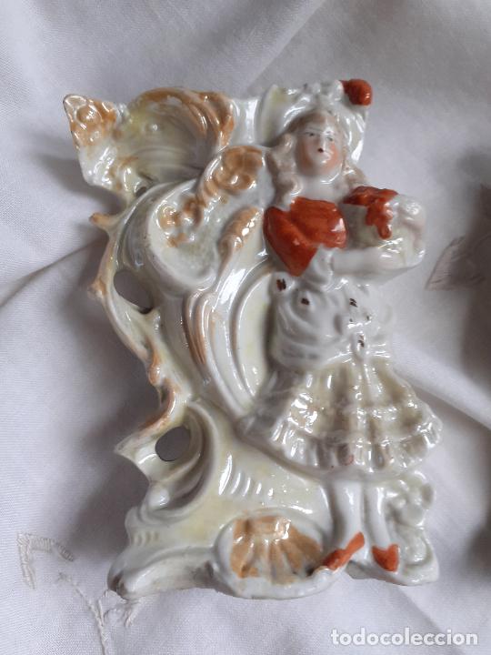 Antig&uuml;edades: Pareja de jarrones porcelana - Foto 2