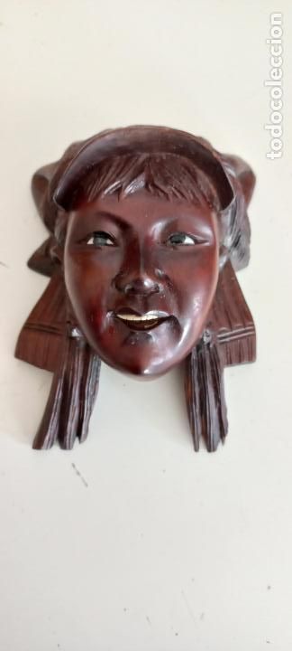 Antiguidades: Peque&ntilde;a CARA O MASCARA DE MADERA TALLADA DE CAOBA O ROSA DE PALO. PARA COLGAR. CON DIENTES