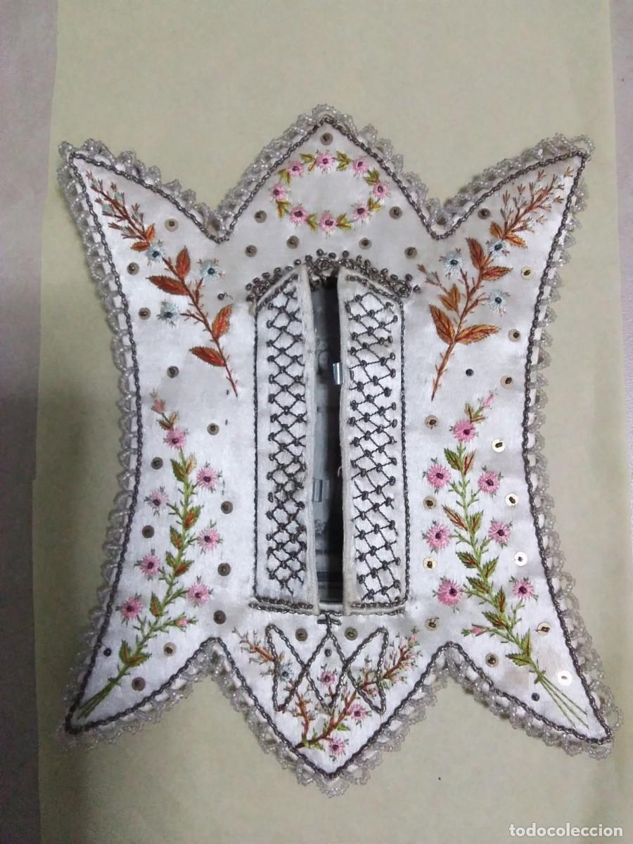 Antig&uuml;edades: Antiguo Escapulario Capilla Virgen Milagrosa. - Foto 1