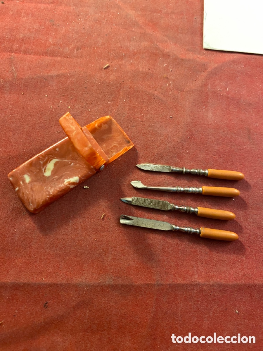 Antiguidades: Juego de &uacute;tiles para las u&ntilde;as