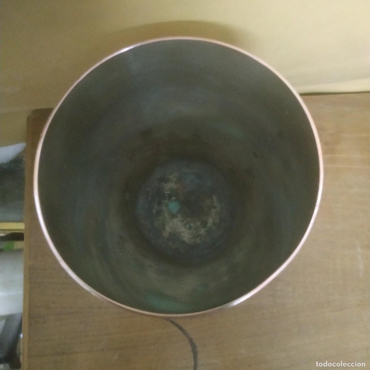 Antig&uuml;edades: Antiguo c&aacute;liz ba&ntilde;ado en plata - Foto 2