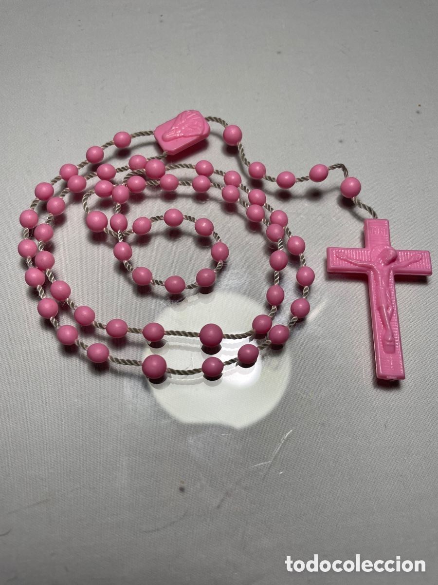 Antig&uuml;edades: Rosario de pl&aacute;stico rosa - Foto 1