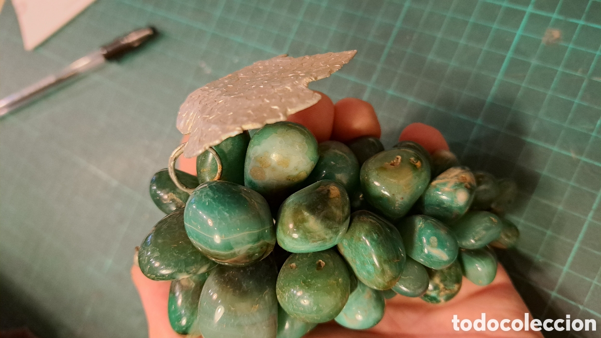 Antig&uuml;edades: Racimo uvas &aacute;gata verde - Foto 3