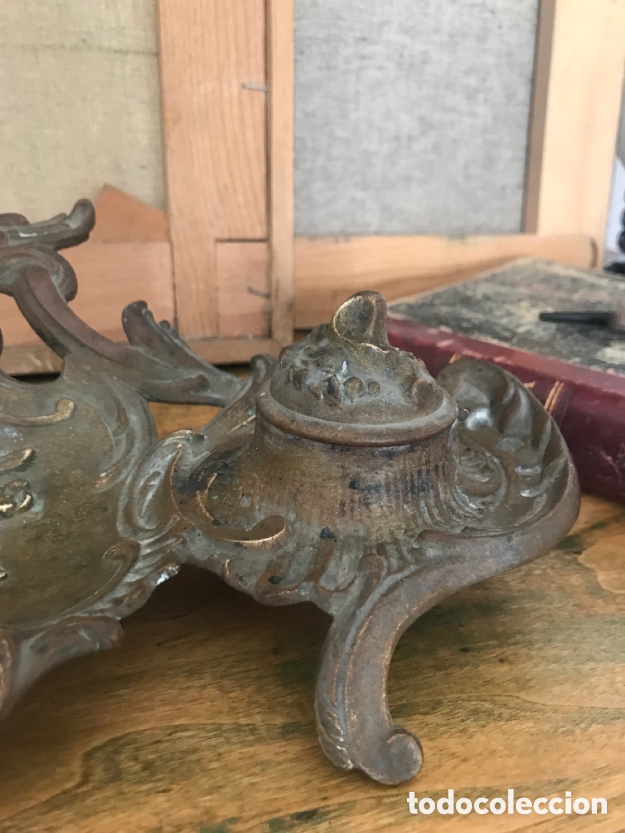 Antig&uuml;edades: Escriban&iacute;a modernista de bronce. Tintero - Foto 3