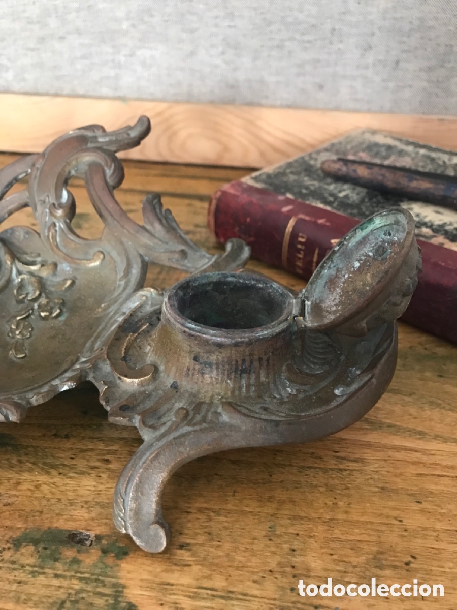 Antig&uuml;edades: Escriban&iacute;a modernista de bronce. Tintero - Foto 2
