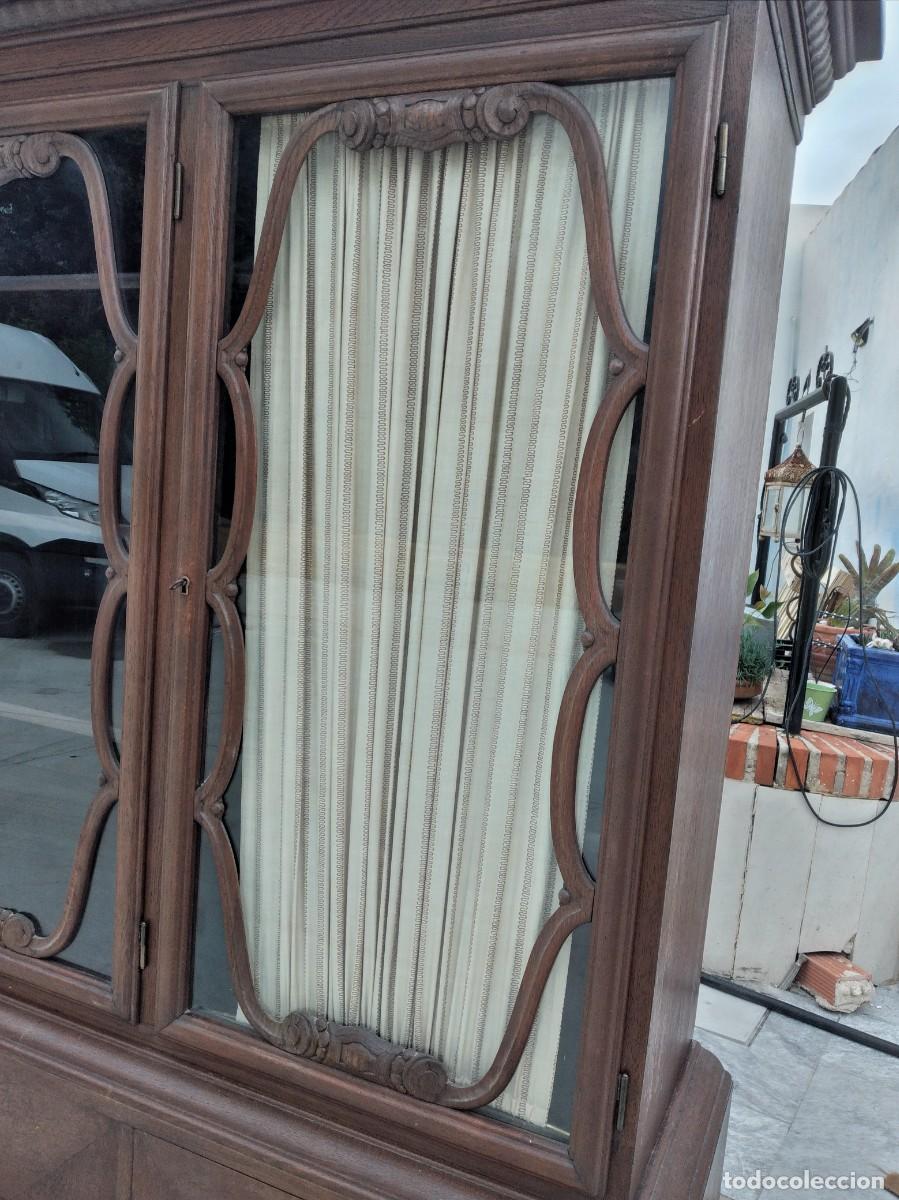 Antig&uuml;edades: Librer&iacute;a vitrina estilo ingles,de madera maciza. - Foto 8