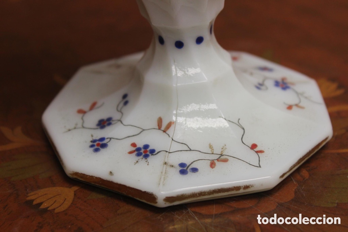 Antig&uuml;edades: Jarron antiguo de opalina blanca - Foto 3