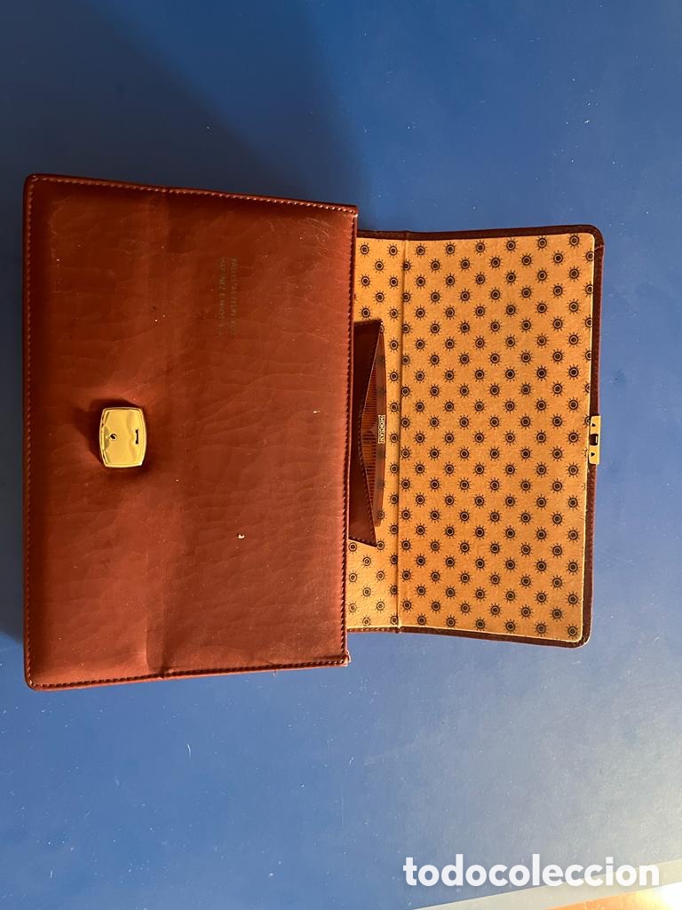 Antig&uuml;edades: Cartera de aseo - Foto 2
