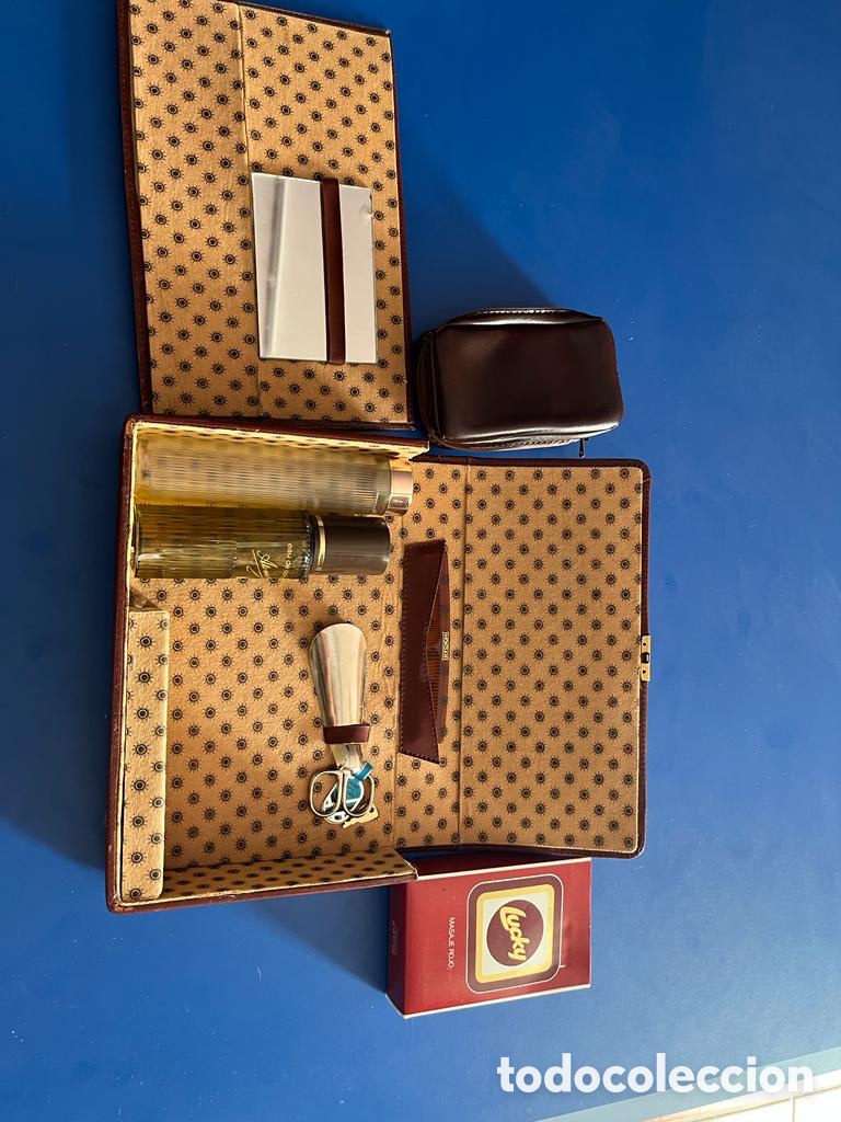 Antig&uuml;edades: Cartera de aseo - Foto 4