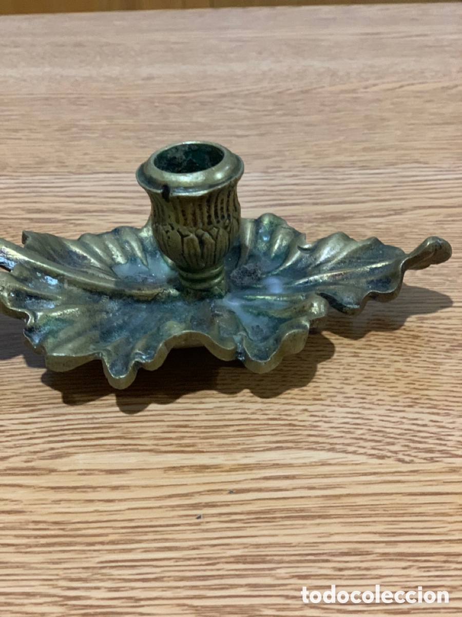 Antig&uuml;edades: Portavelas de bronce - Foto 3