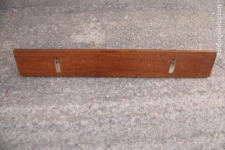 Antig&uuml;edades: perchero de pared - Foto 3