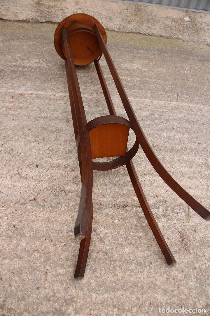 Antig&uuml;edades: peana jardinera antigua - Foto 6