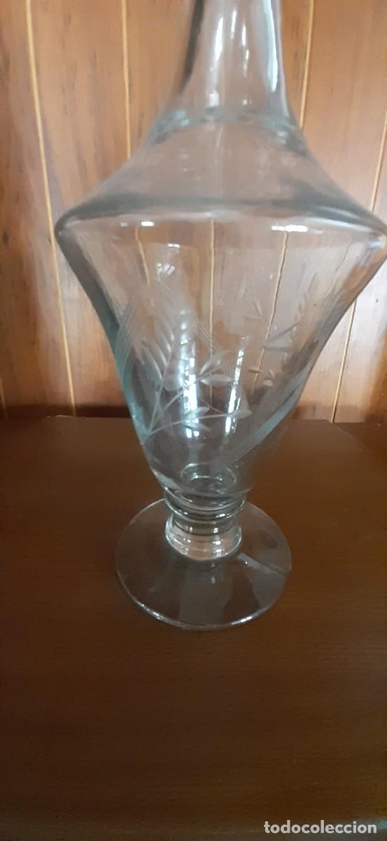 Antig&uuml;edades: ANTIGUA BOTELLA DE CRISTAL TALLADO. - Foto 2