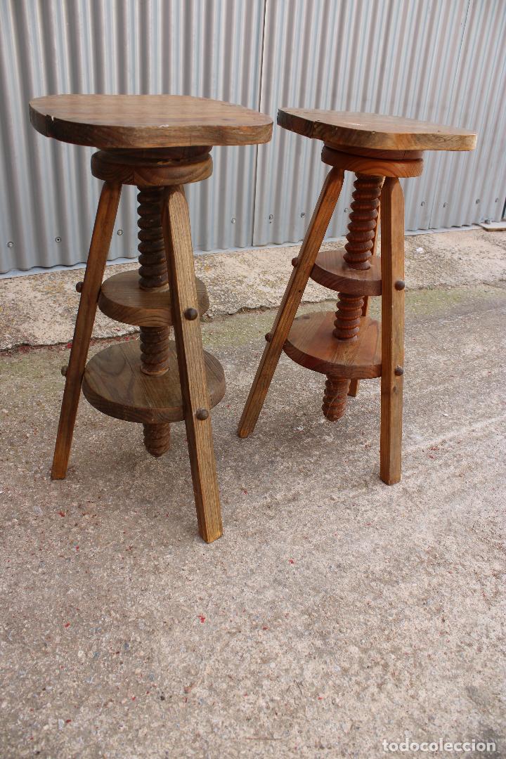 Antig&uuml;edades: pareja de taburetes giratorios - Foto 2