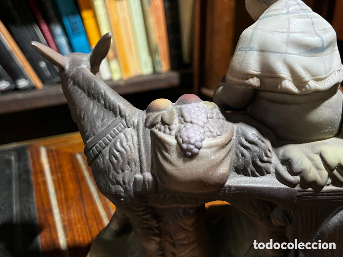 Antig&uuml;edades: Anciana con cestos sobre burro. Biscuit. - Foto 4