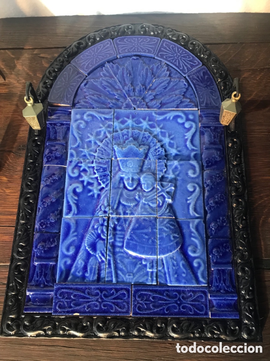 Antig&uuml;edades: Virgen cer&aacute;mica en marco de pl&aacute;stico - Foto 2