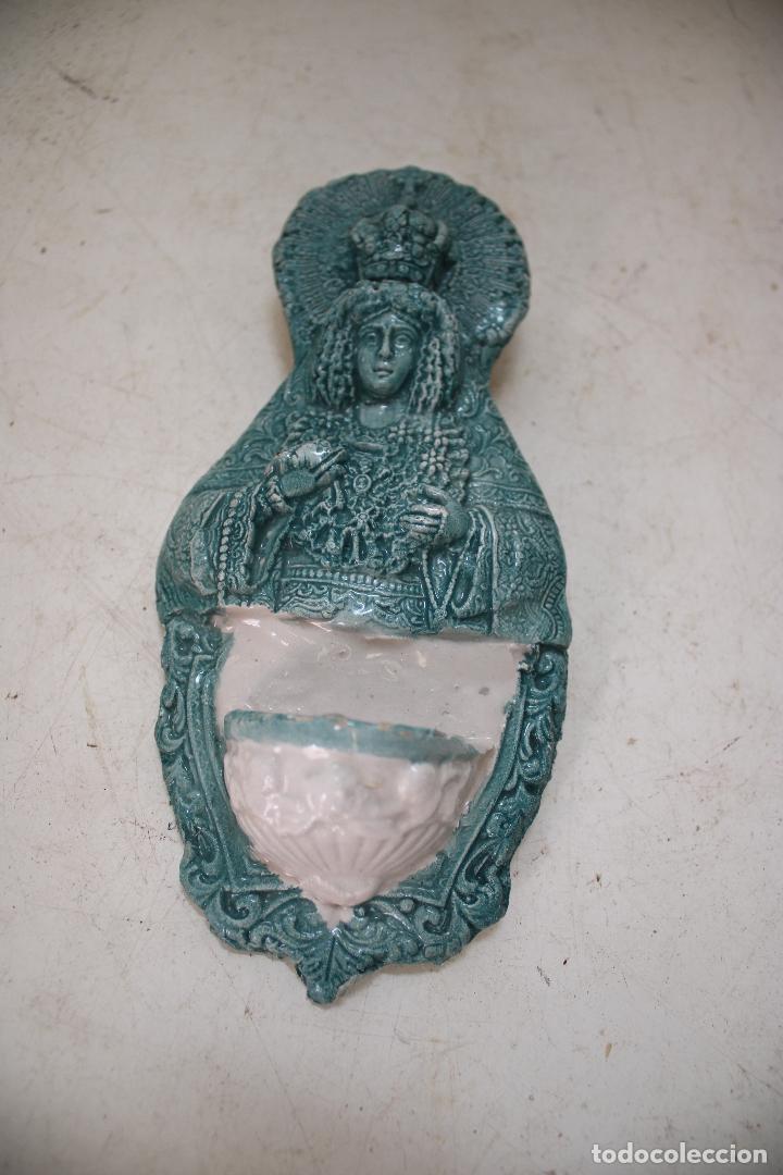 Antig&uuml;edades: benditera virgen de ceramica - Foto 2