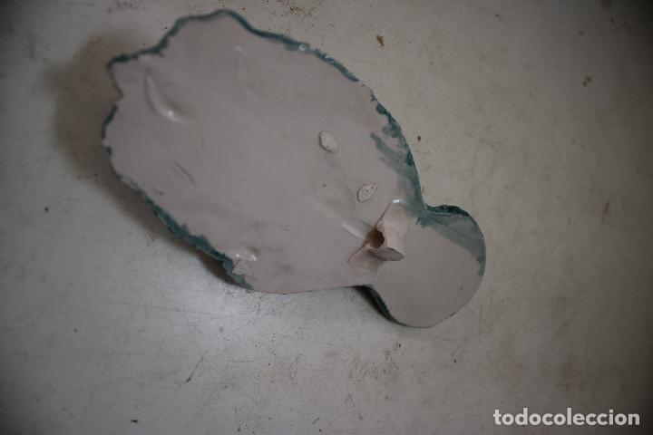 Antig&uuml;edades: benditera virgen de ceramica - Foto 3