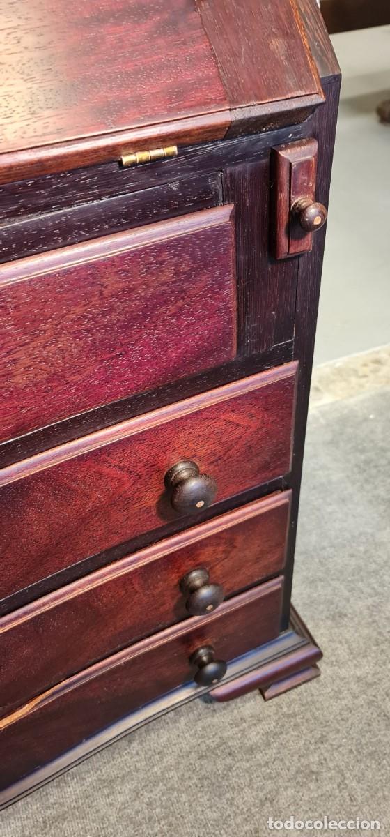 Antig&uuml;edades: Bureau Secreter de Iroko y Palosanto - Foto 14