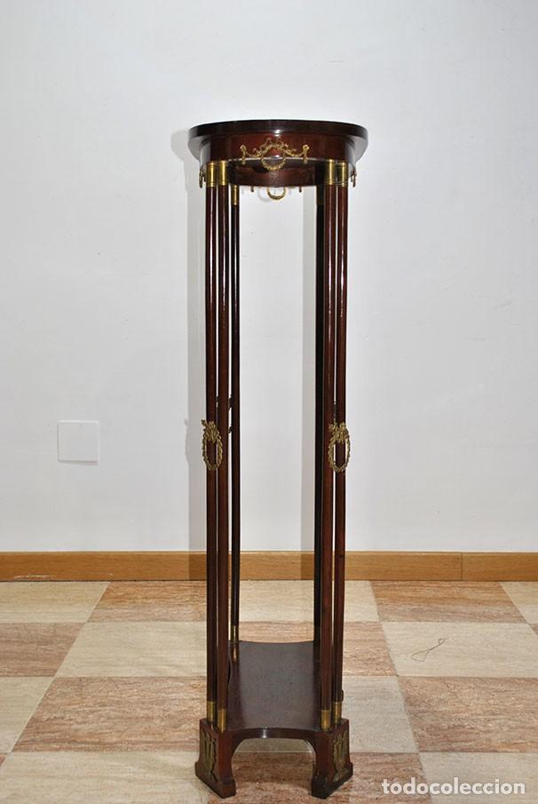 Antig&uuml;edades: PEDESTAL DE CAOBA Y BRONCE ESTILO IMPERIO - Foto 8