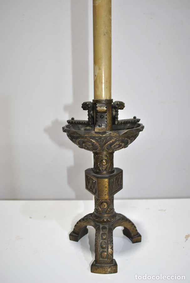 Antig&uuml;edades: APLIQUE O HACHERO MEDIEVAL BRONCE DORADO - Foto 2