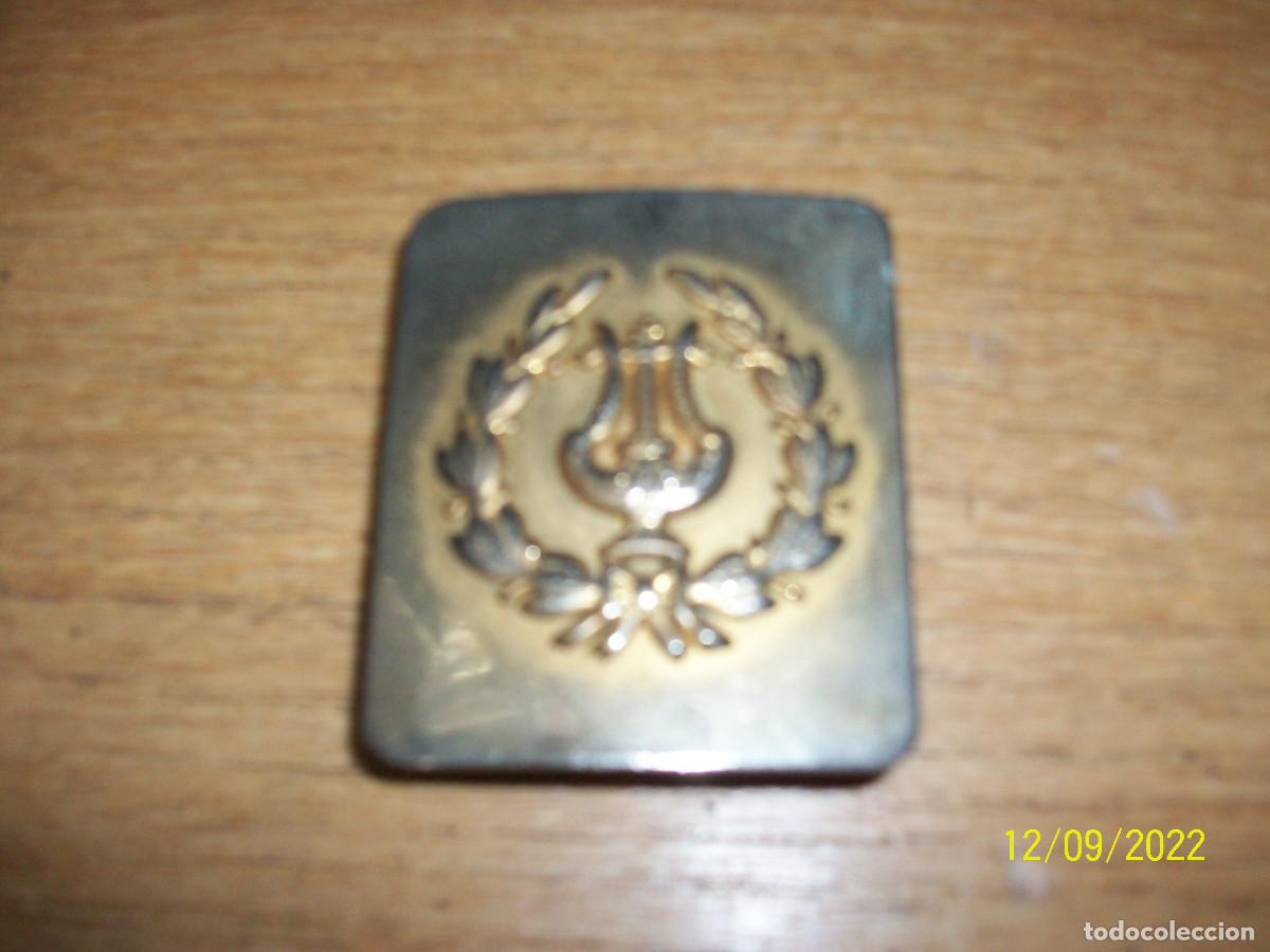 Antig&uuml;edades: HEBILLA CON CORREA-BRONCE - Foto 1