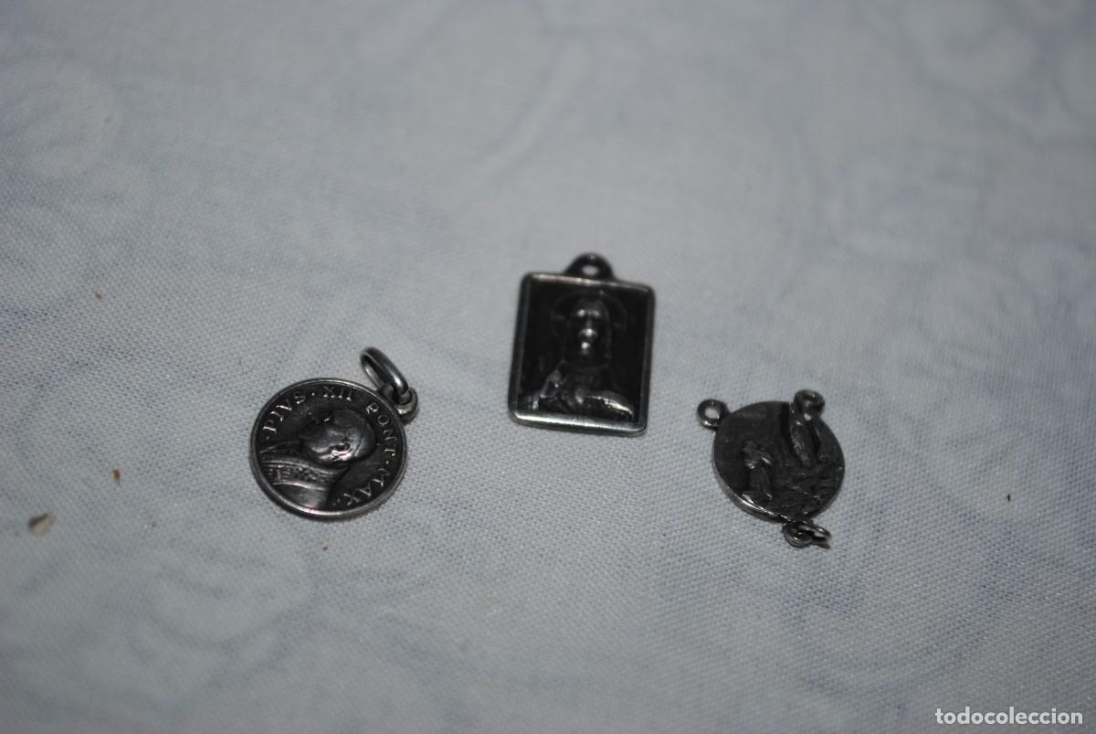 Antig&uuml;edades: PEQUE&Ntilde;AS MEDALLAS DE PLATA . - Foto 1