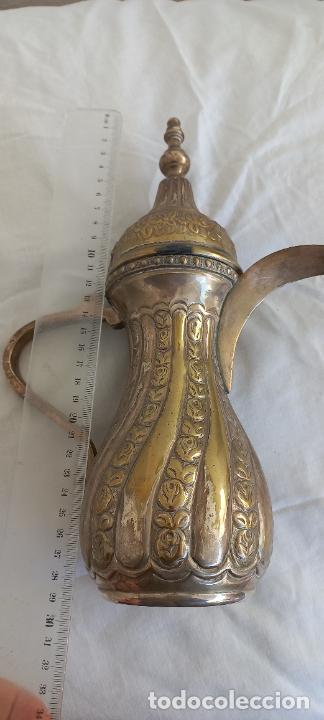 Antig&uuml;edades: CAFETERA O TETERA DE METAL ARABE - Foto 5