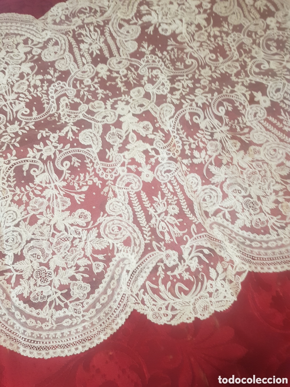 Antig&uuml;edades: Mantilla punto a la aguja - Foto 1