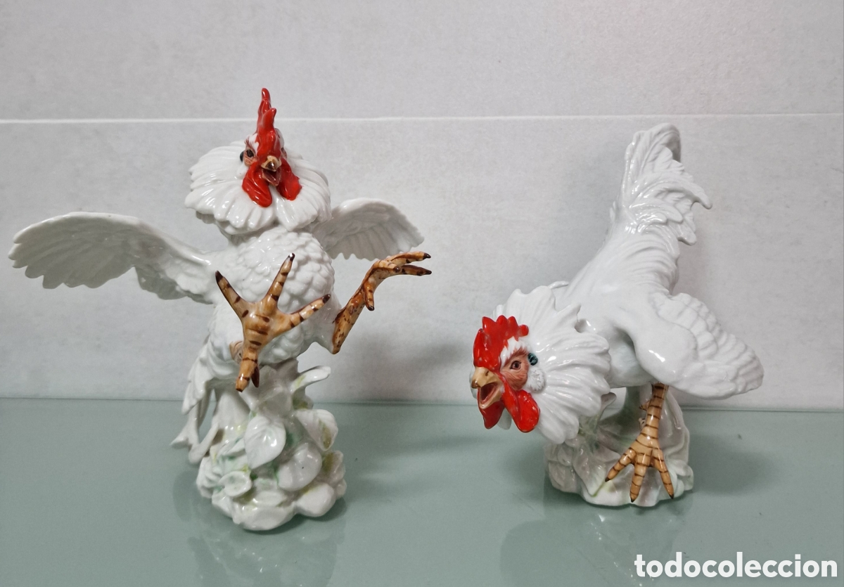 Antig&uuml;edades: PAREJA GALLOS CER&Aacute;MICA ALGORA BLANCOS - Foto 1