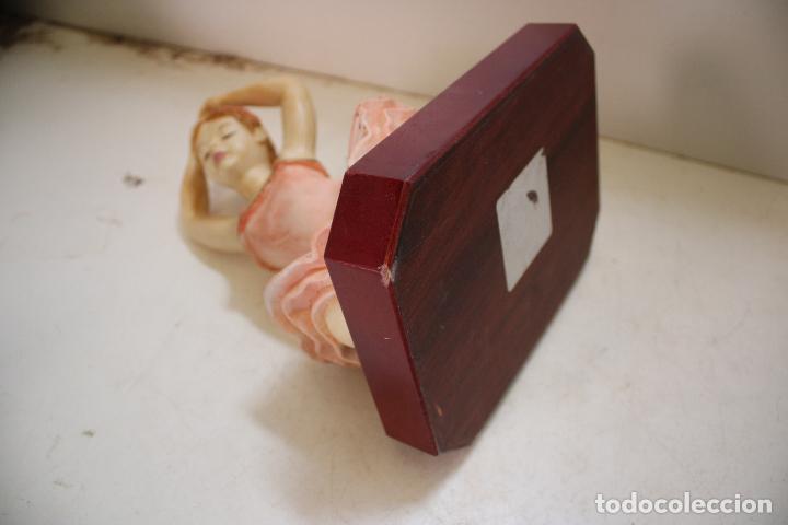 Antig&uuml;edades: figura bailarina - Foto 5